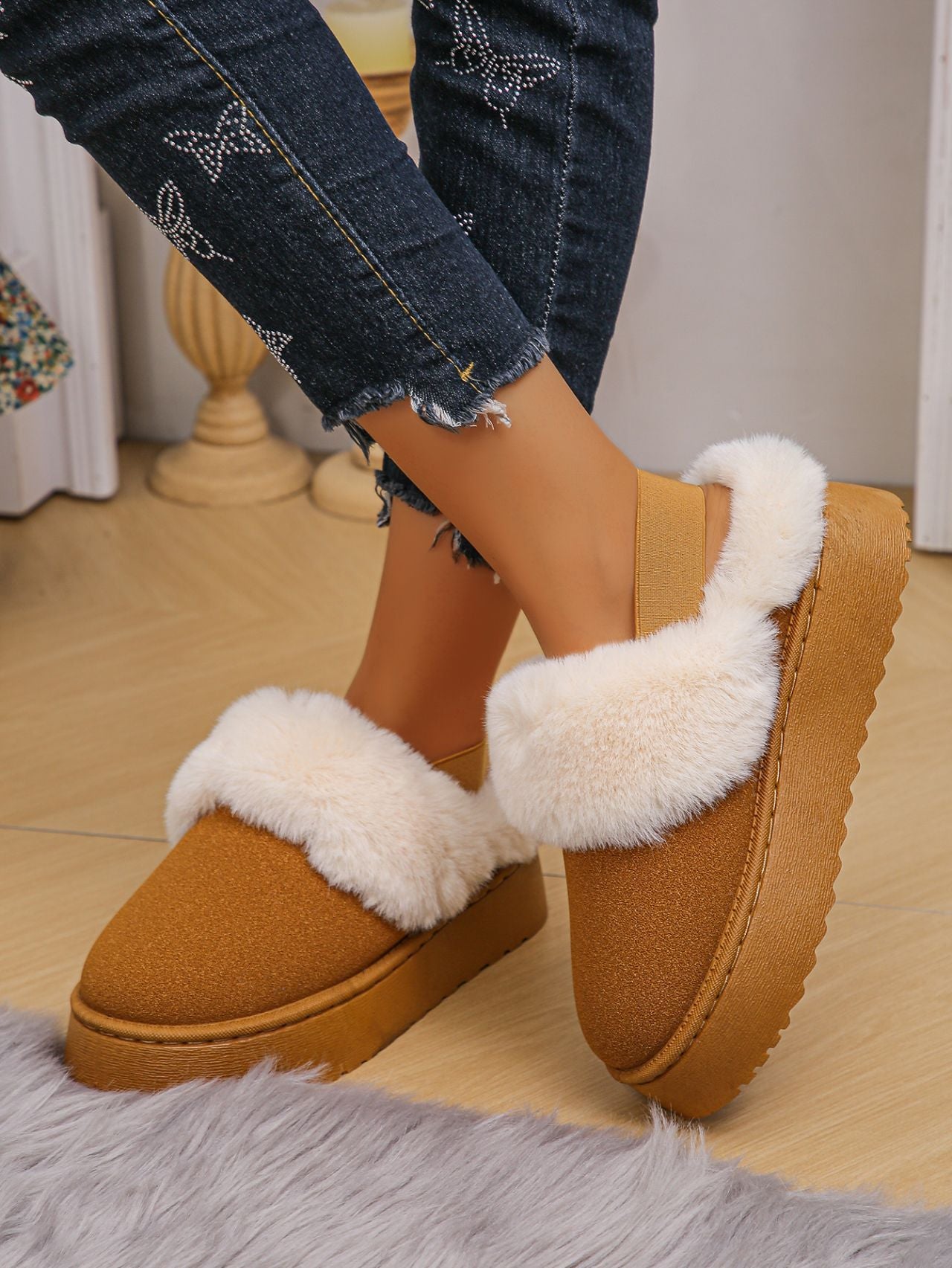 Faux Fur Round Toe Platform Slippers - Celeste    