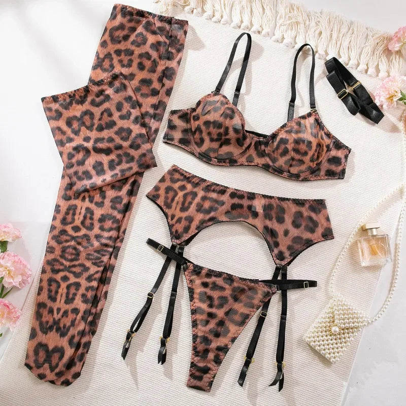 Lencería sexy con estampado de leopardo