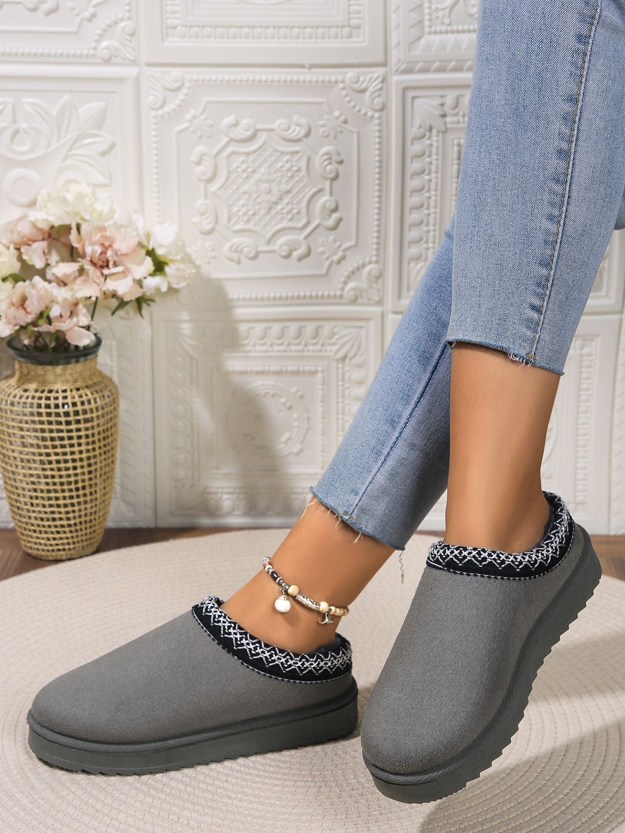 Round Toe Platform Slippers - Celeste    