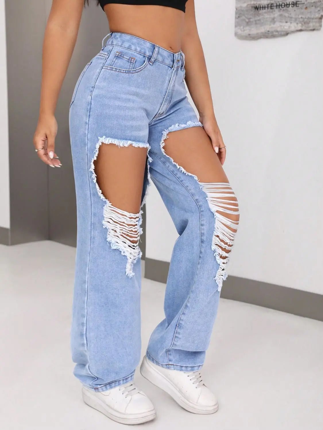 Distressed Jeans with Pockets - Celeste