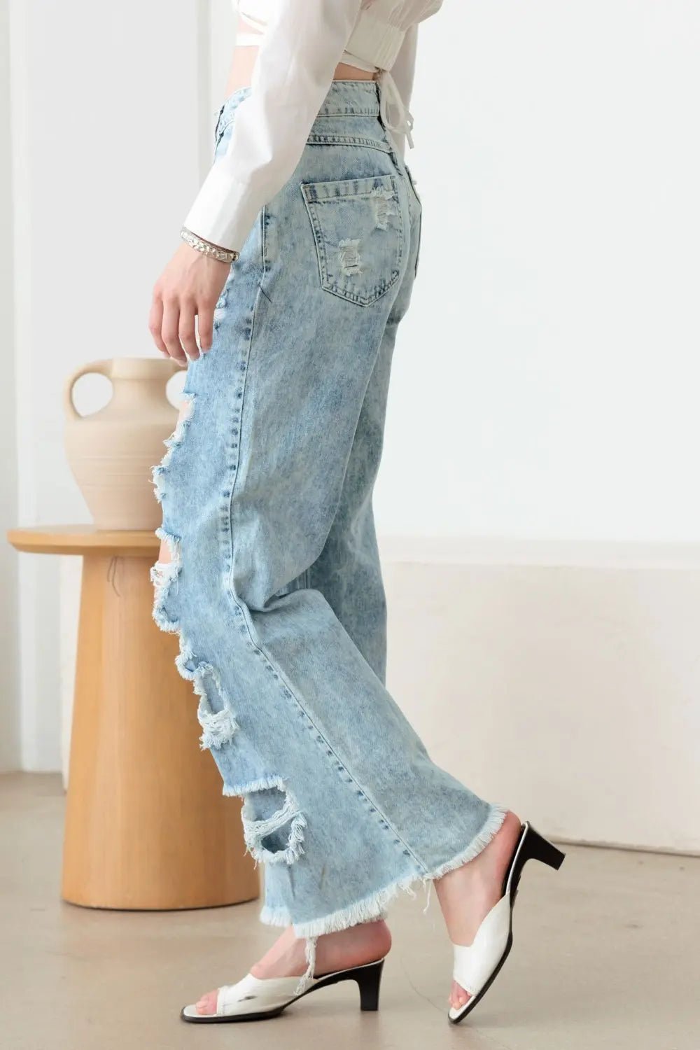 Litz La Distressed Frayed Hem Flare Jeans - Celeste