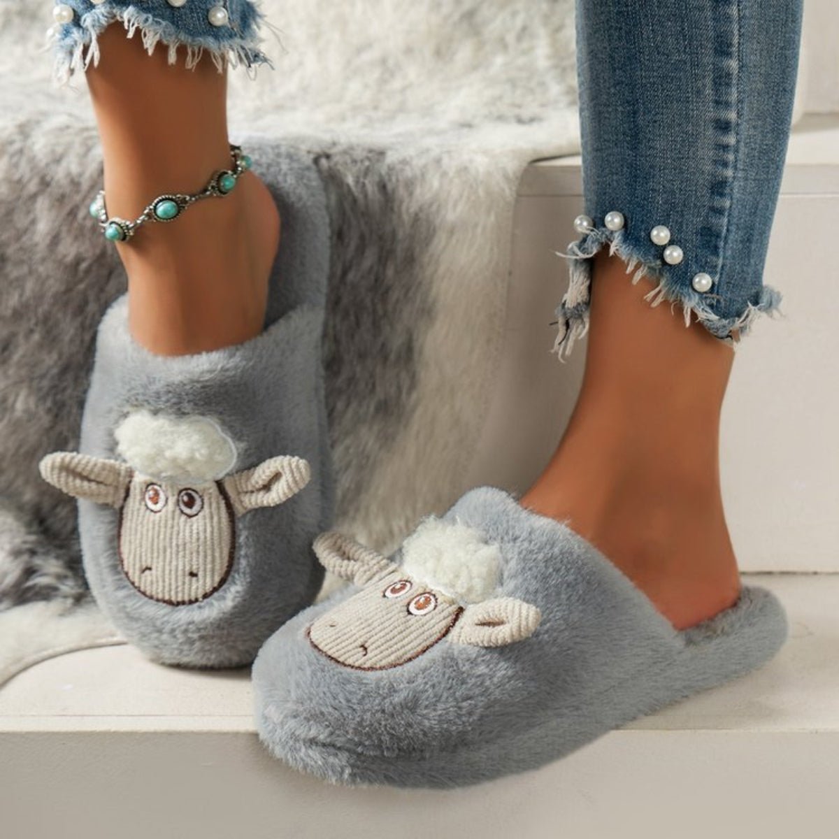 Sheep Round Toe Slippers - Celeste